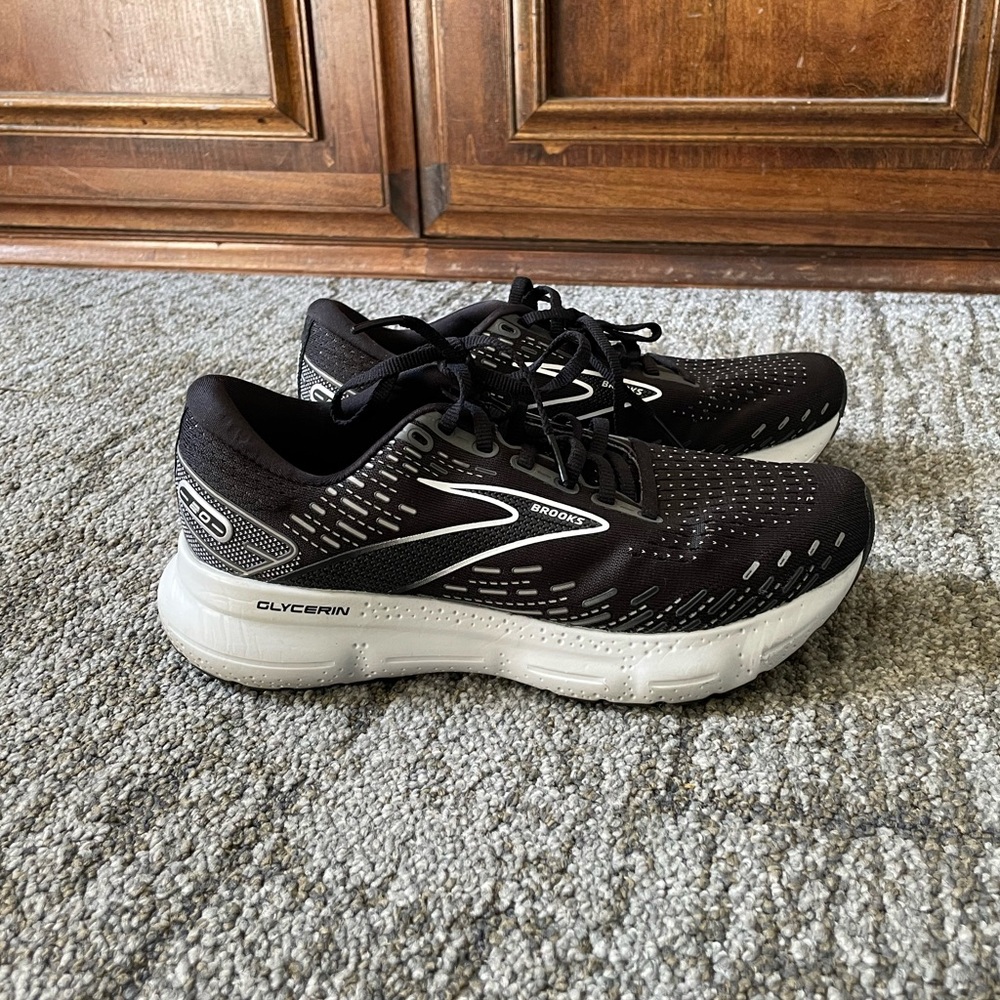 Brooks Glycerin Black Women’s US Size 7.5 Wide (D)
